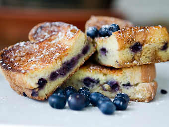 Baked_Blueberry_French_Toast