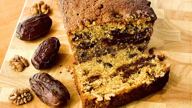 Grammy's Old-Fashioned Pecan Date Cake Recipe