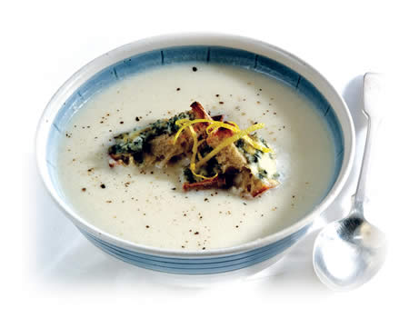 Cauliflower Blue Cheese Soup Healthy food ideas