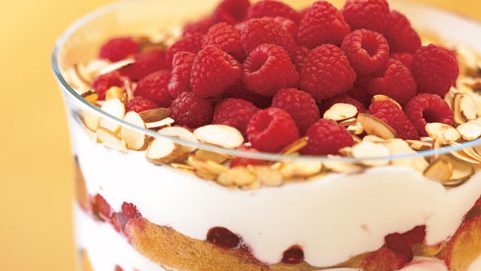 White Chocolate and Berry Trifle - Fresh Ideas