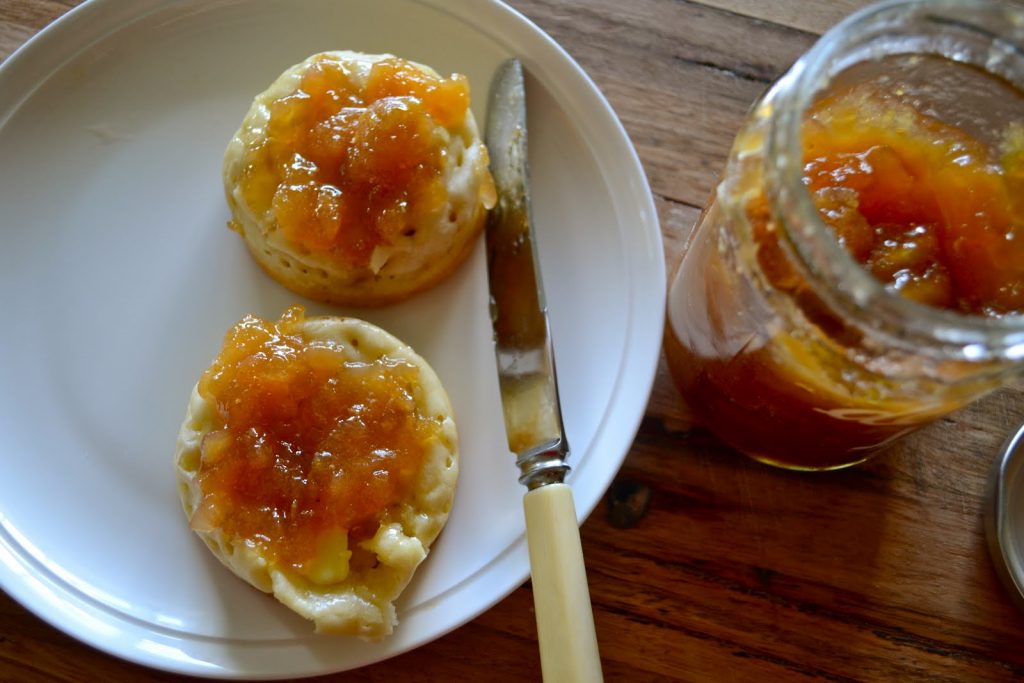 Feijoa jam on pikelets